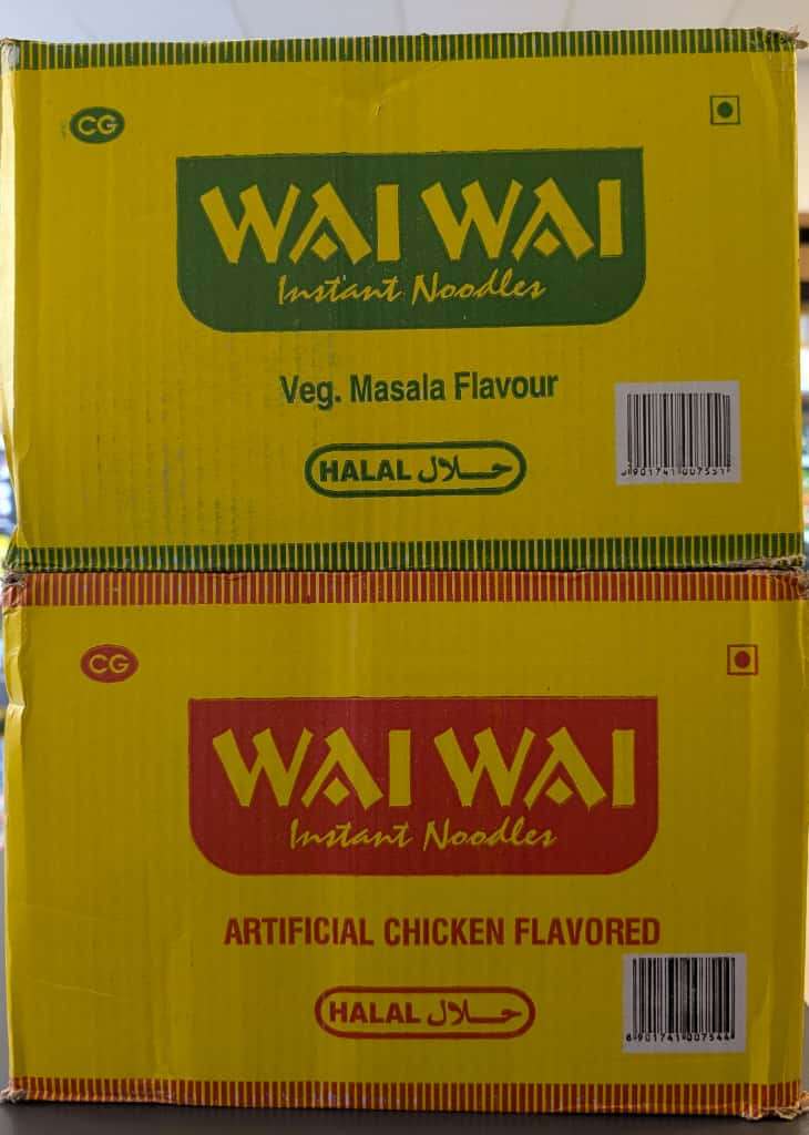 Waiwai Instant Noodles – Chicken + Veg (2 boxes)